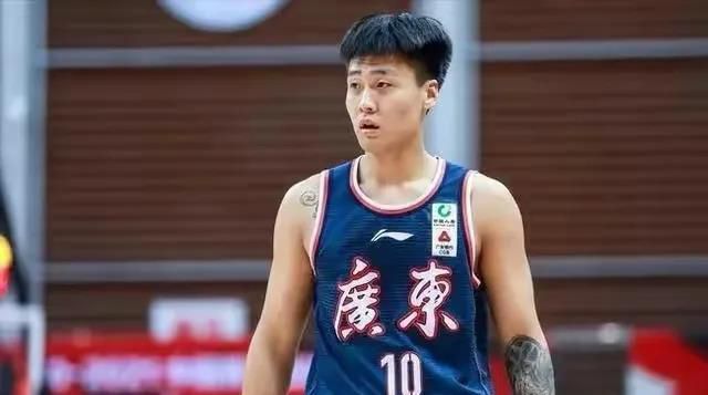 他虽然非常有钱，但是也不敢在这种时候被记一次大过。